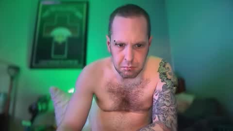 hand_banana_420 online show from May 10, 2026, 7:19 pm