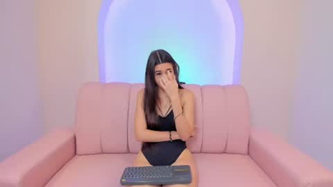 Hanna Foxi online show from June 28, 2026, 12:00 pm