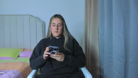 Hanna online show from May 10, 2026, 12:16 am