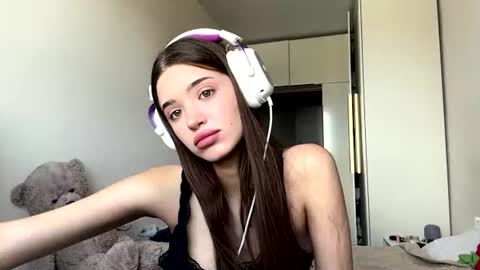 Eva online show from July 23, 2026, 4:32 am