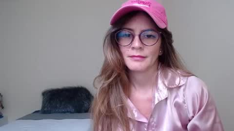 hanny_333 online show from January 9, 2025, 12:19 pm