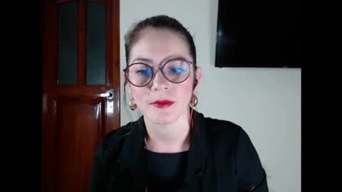 hanny_333 online show from January 20, 2025, 9:56 am
