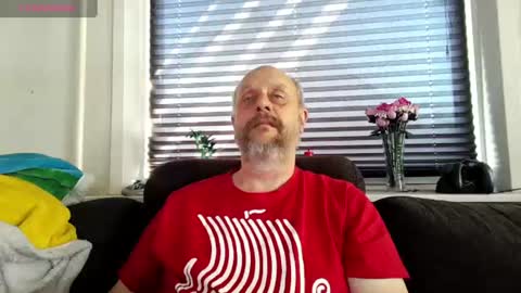 MrLazy online show from July 9, 2026, 2:10 pm