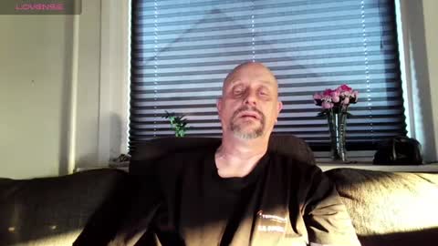 MrLazy online show from July 15, 2026, 6:46 pm
