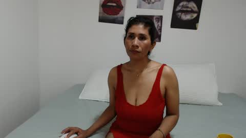 harley_quinns1 online show from July 8, 2026, 8:13 pm