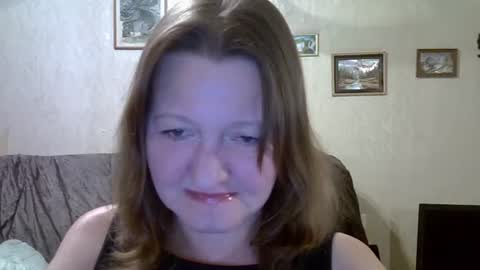 helgacharming online show from July 22, 2026, 10:23 pm