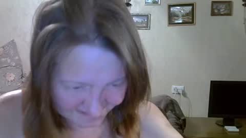 helgacharming online show from August 4, 2026, 11:40 pm
