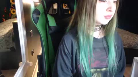 Hentaishiing online show from July 21, 2026, 2:08 pm