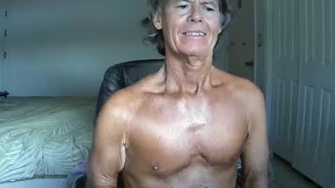 hewes1 online show from July 5, 2026, 11:34 pm