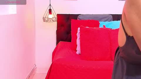 hilary banks online show from June 30, 2026, 4:57 am