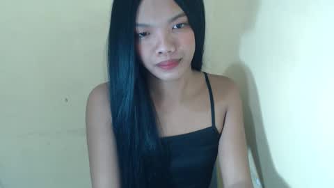 Guinevere3 online show from February 8, 2026, 3:26 pm