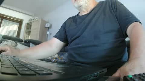 hofnung online show from June 27, 2026, 5:40 pm
