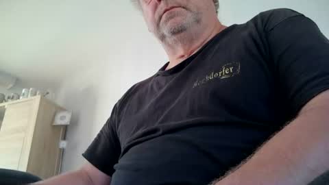 hofnung online show from August 1, 2026, 5:01 pm