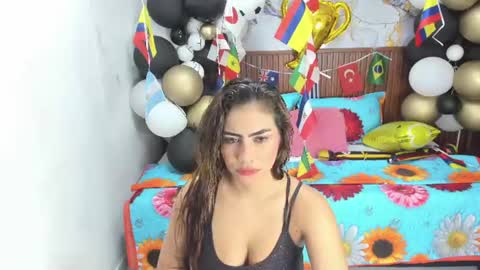 Holly 22 online show from July 3, 2026, 11:05 am