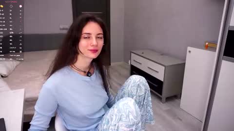 Delly online show from June 18, 2026, 5:51 am