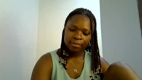 holy_ebony online show from July 24, 2026, 6:33 am