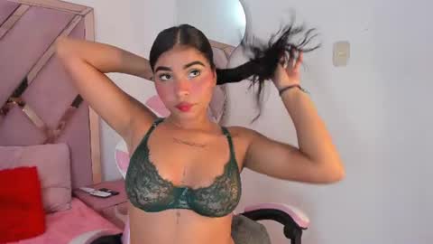 Snapshot of honeyht chatting on July 5, 2026, 12:34 pm honeyht online show from July 5, 2026, 12:34 pm