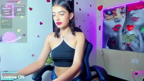 HONEY LUXE online show from June 18, 2026, 8:57 pm