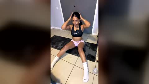 honeyrayxx online show from July 21, 2026, 6:27 am