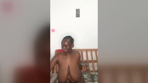 honeywithdarkpie online show from June 16, 2026, 10:23 pm