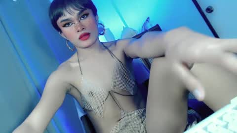 hot_aeyotaku online show from July 2, 2026, 1:27 am