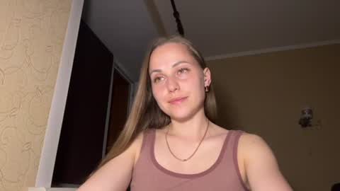 hot_chance_ online show from June 12, 2026, 7:02 pm