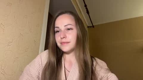 hot_chance_ online show from June 14, 2026, 5:04 pm