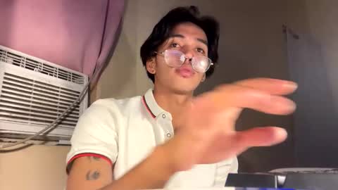 hot_kianxx online show from May 15, 2026, 9:55 pm