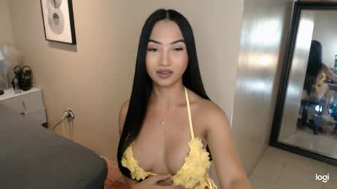 hot_nikki69 online show from July 14, 2026, 6:46 pm