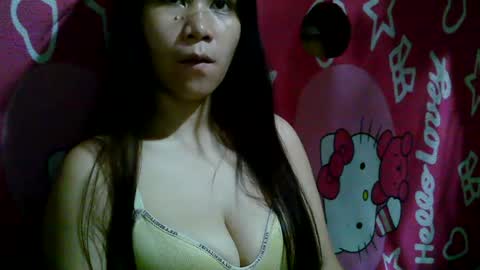 hotcupcake19 online show from July 1, 2026, 9:11 am