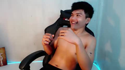 hotking_cummer online show from February 18, 2026, 12:45 pm