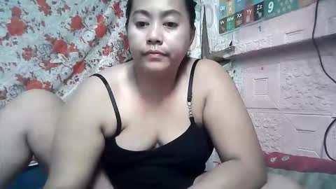 Hotlea20 online show from May 14, 2026, 4:08 am