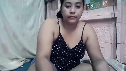 Hotlea20 online show from June 6, 2026, 3:11 am