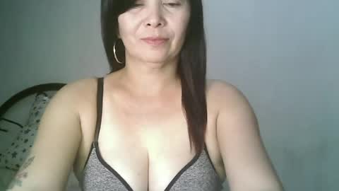hotmamajen4u online show from June 18, 2026, 1:06 am