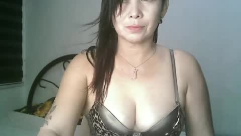 hotmamajen4u online show from July 13, 2026, 10:40 am