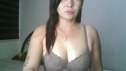 hotmamajen4u online show from July 22, 2026, 12:13 am