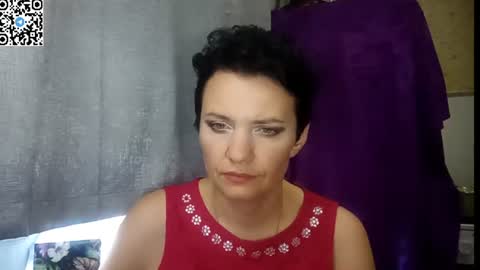 hotmamaqueen234 online show from June 17, 2026, 11:45 am