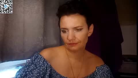 hotmamaqueen234 online show from July 1, 2026, 11:56 am