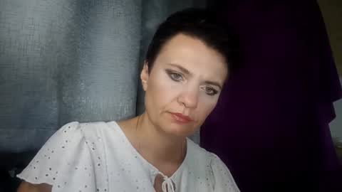 hotmamaqueen234 online show from July 24, 2026, 7:34 pm