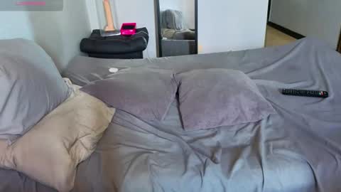 Andres online show from August 7, 2026, 7:38 pm