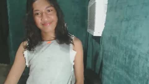 hottiest_luna online show from May 10, 2026, 2:28 am