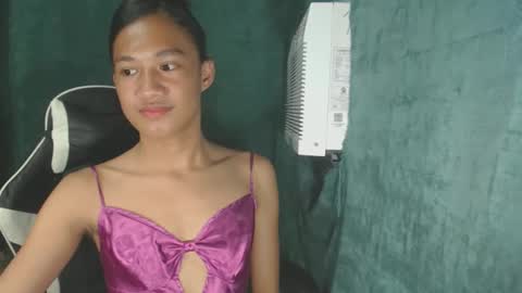 hottiest_luna online show from May 11, 2026, 3:45 am