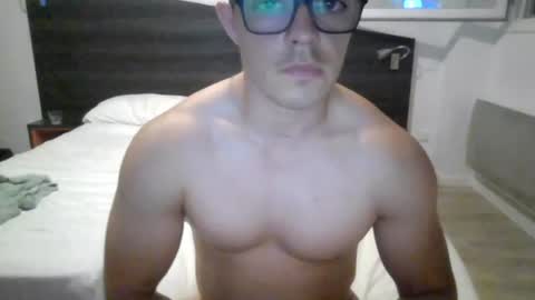 hughjaegg online show from June 23, 2026, 9:24 pm