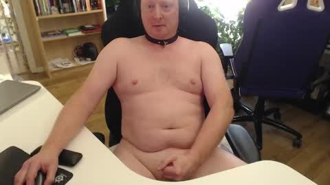 Snapshot of humancylonrelations chatting on May 10, 2026, 6:46 pm humancylonrelations online show from May 10, 2026, 6:46 pm