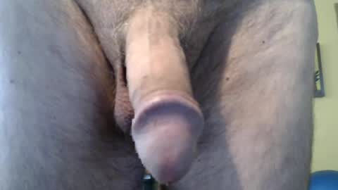 Snapshot of hung_hot_fit10 chatting on June 18, 2026, 12:33 am Big uncut cock dripping online show from June 18, 2026, 12:33 am