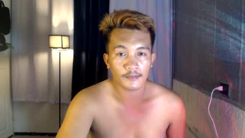 hunkylloyd online show from July 21, 2026, 11:12 am