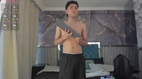 Lucas online show from July 26, 2026, 12:01 pm