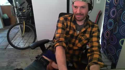 Hunter XX 420 online show from May 4, 2026, 12:56 pm