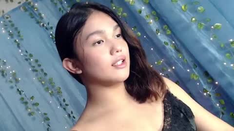 iam_emcy online show from July 24, 2026, 4:43 am