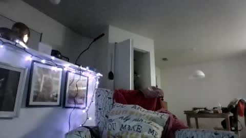 ilovewomensmokers0935 online show from June 26, 2026, 7:02 am